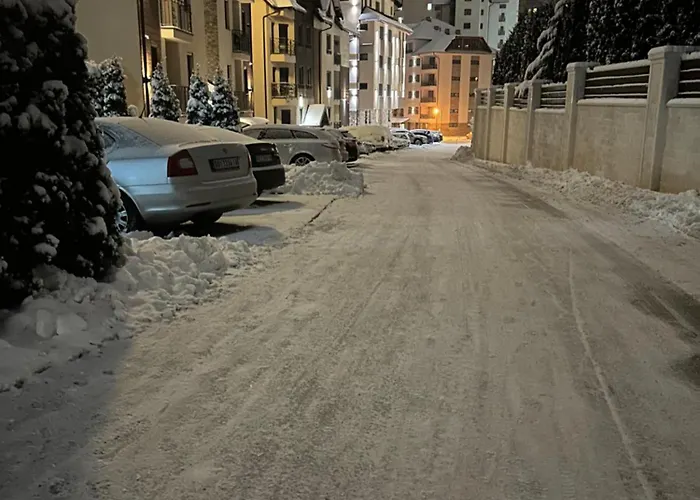 Montaigne 9 Hit Апартаменты